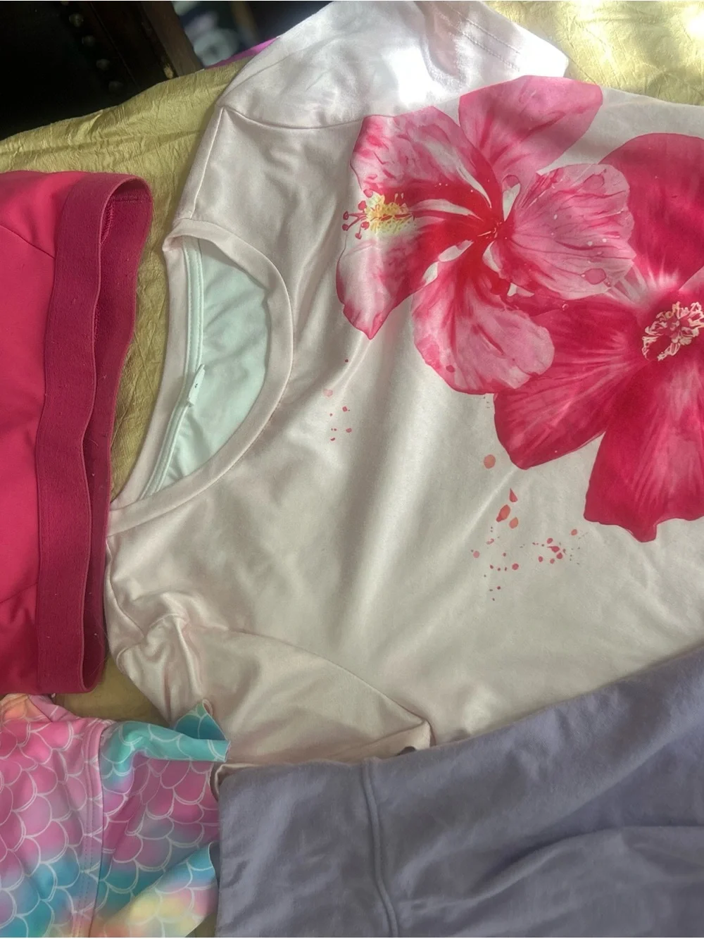 Old Navy Lilac & Pink Sports Bra and Tank Set & bathing suit lot. Size M/7-8.